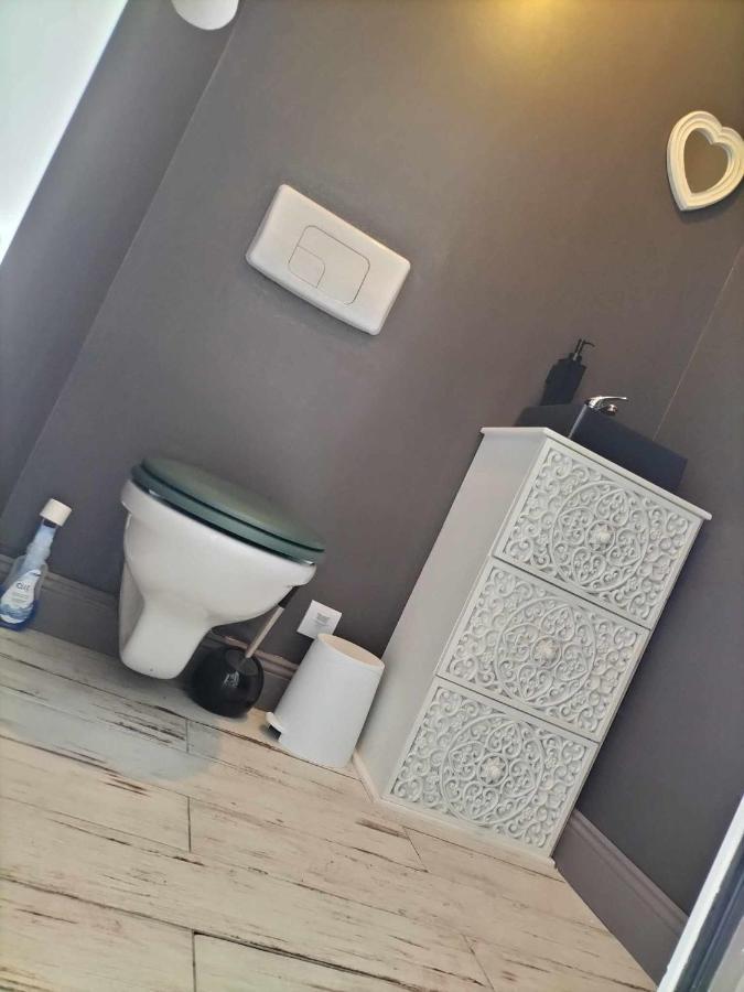Au Petit Bonheur Apartment Ferques ภายนอก รูปภาพ