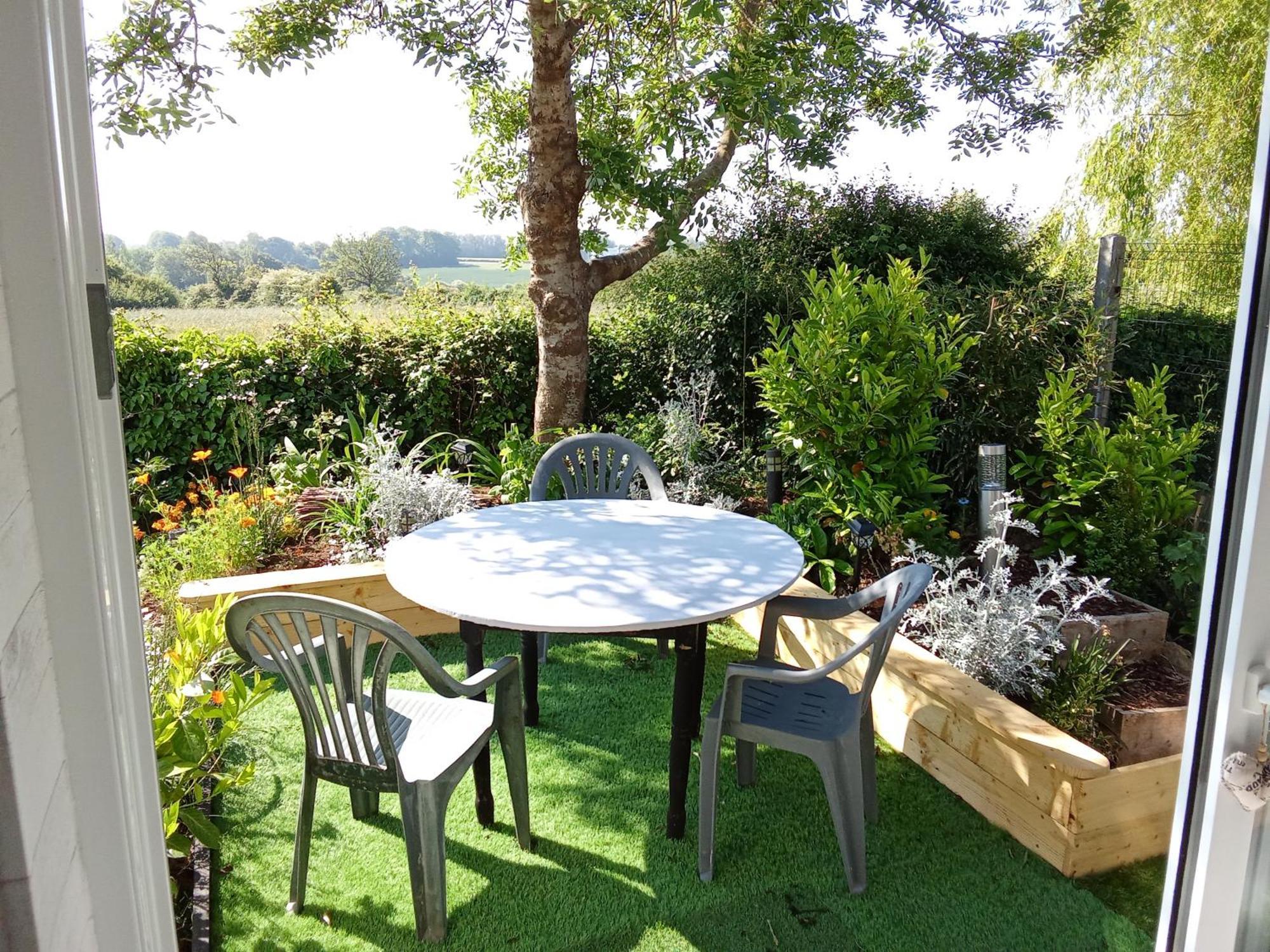 Au Petit Bonheur Apartment Ferques ภายนอก รูปภาพ